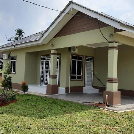 Villa Hijau Guest House Kampong Sura Tengah Extérieur photo